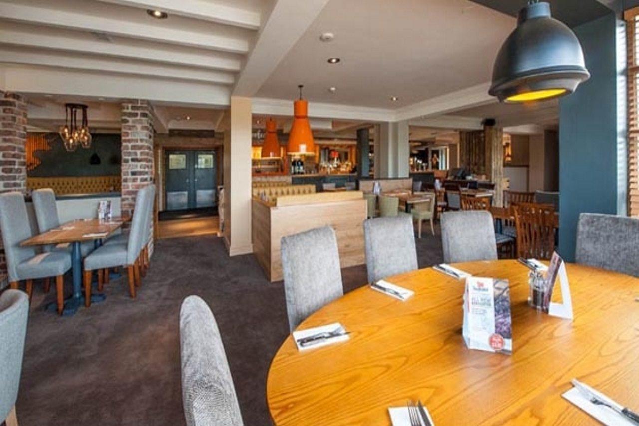 Premier Inn London Ruislip Exterior photo